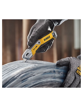 Navaja Dewalt