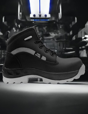 Bota Caribu de cuero y piel