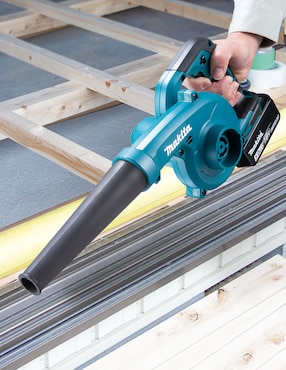 Kit desbrozadora batería recargable Makita de hilo DUR193SF