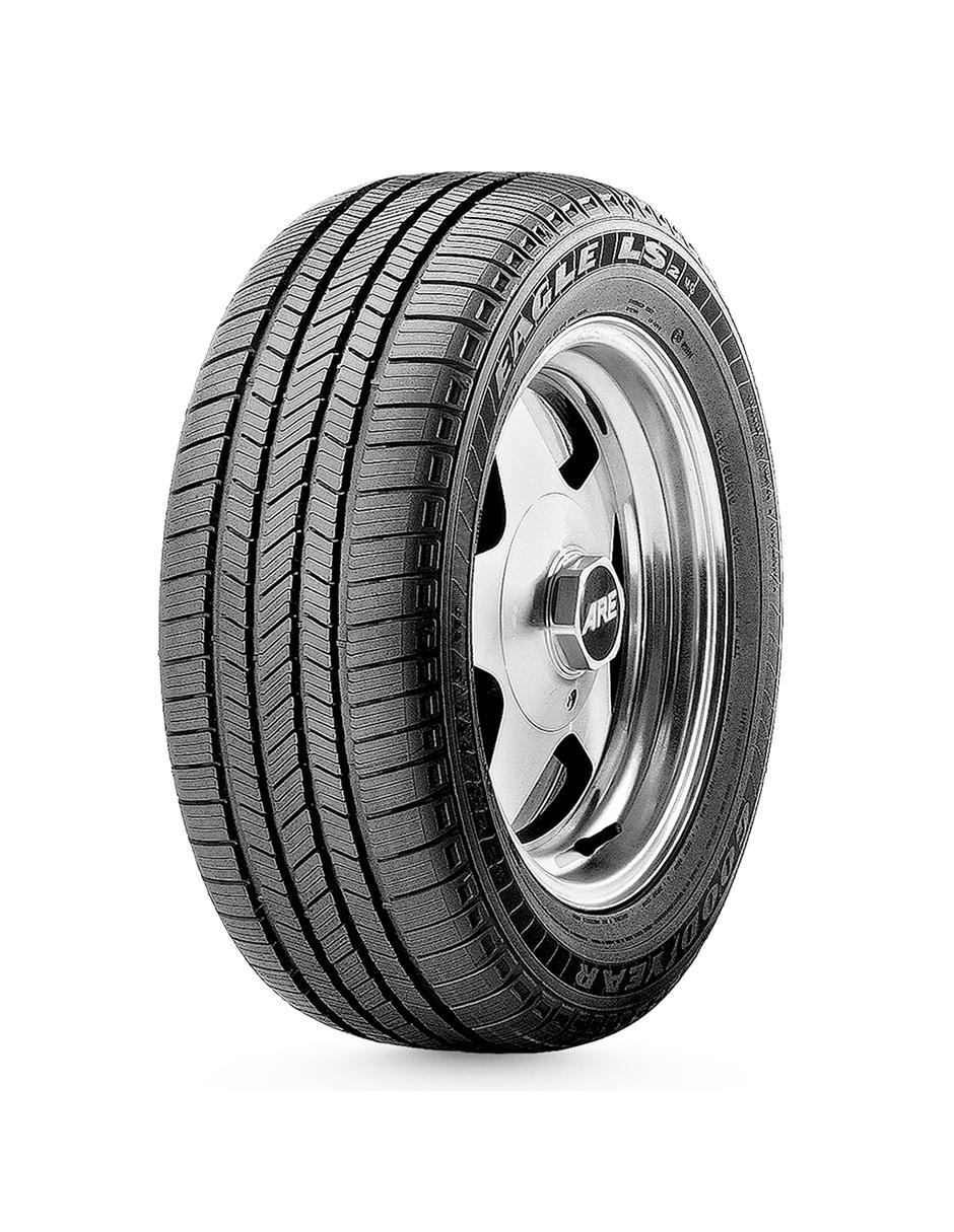 Llanta para auto 225 / 55 R18 Llanta para auto 225 / 55 R18