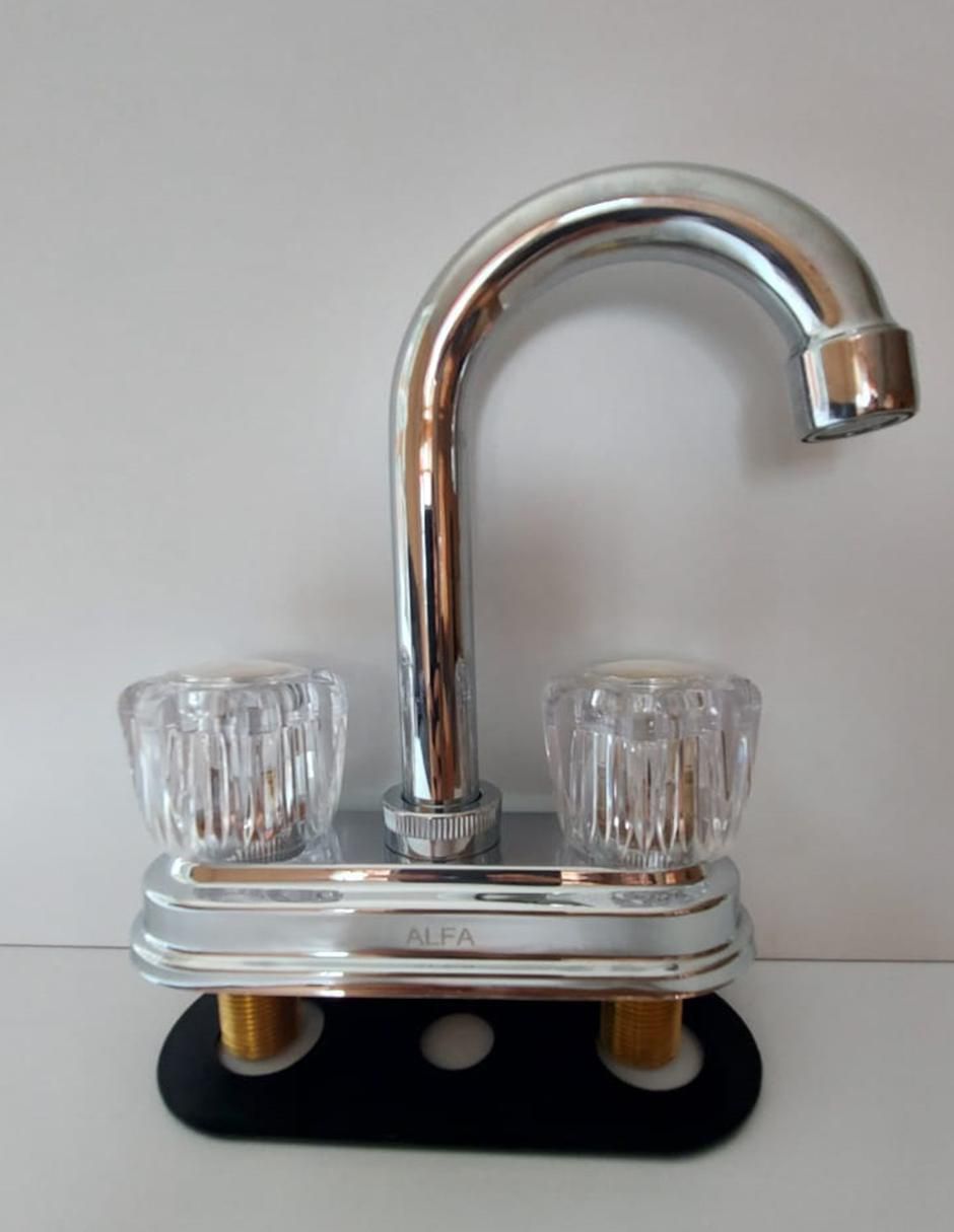 Llave mezcladora para baño 3