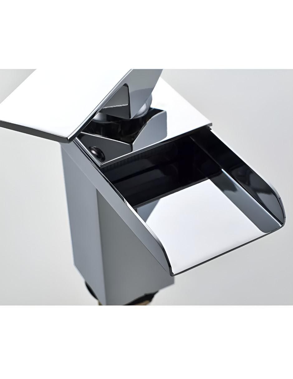 Llave mezcladora para baño 4