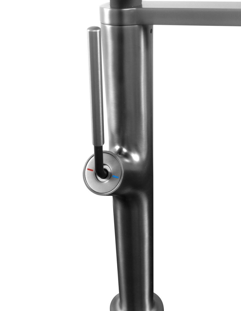 Llave mezcladora para cocina Andrea 7