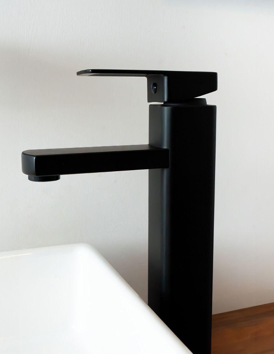Llave mezcladora para baño Akashi 2
